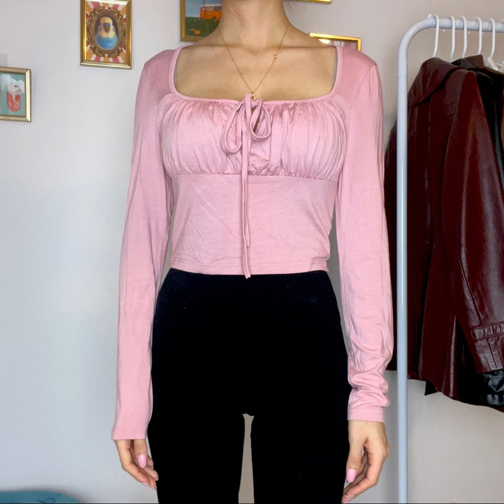 SHEIN Ruched Top - Picture 2 of 10